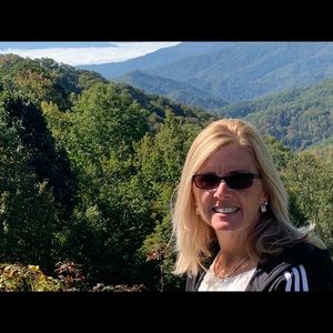 Meet your Posher, Sondra